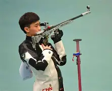 平博体育-射击赛场再起风云：蓬莱赤兔队失利辽东火箭队，赛场气氛火爆禁区内连续解围的简单介绍